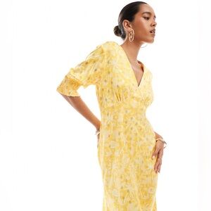Never Fully Dressed May puff sleeve gold fleck maxi dress in yellow sz 4P